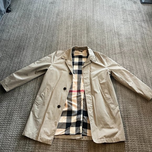 COPY - Burberry Short Trench